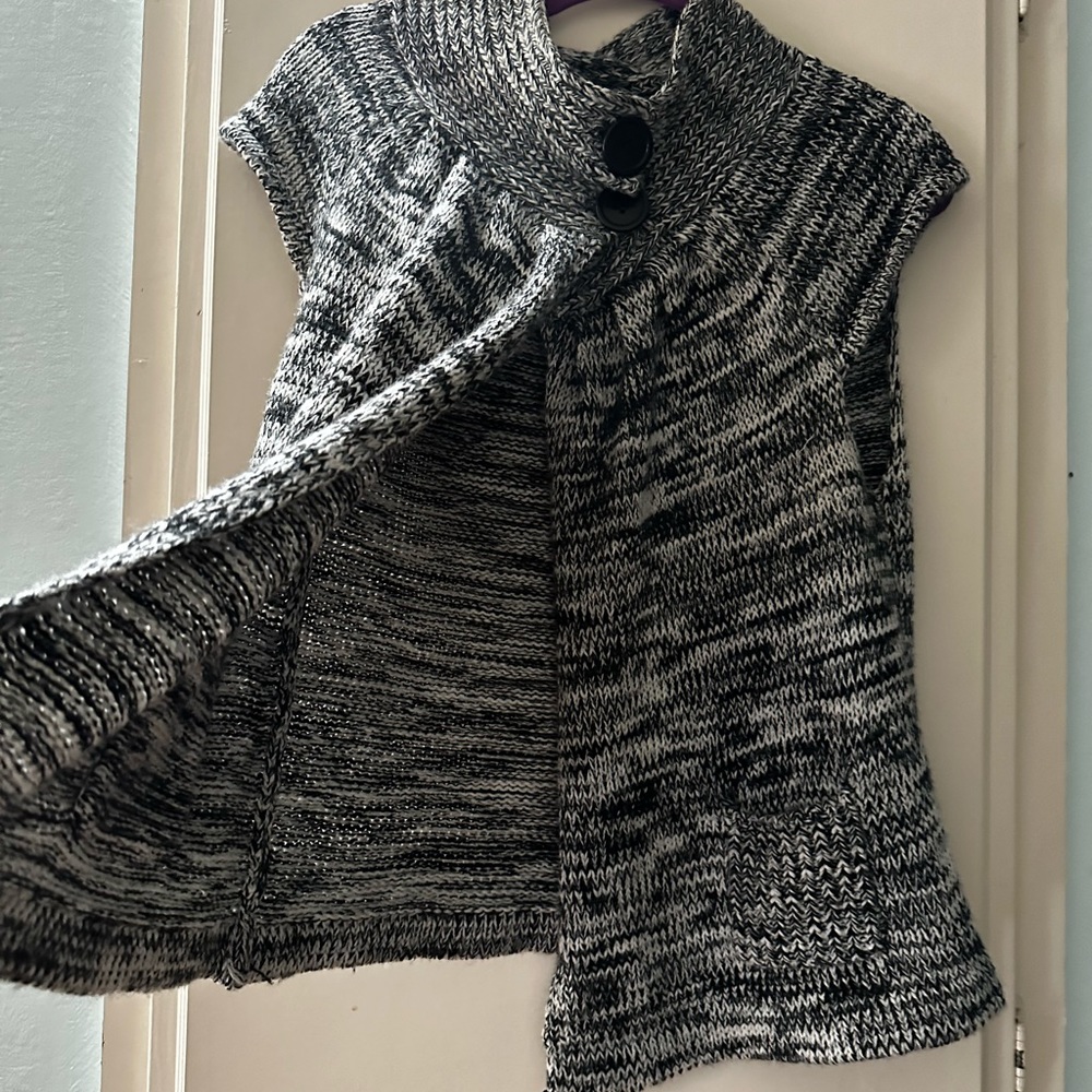 Sweater - Picture 3 of 5